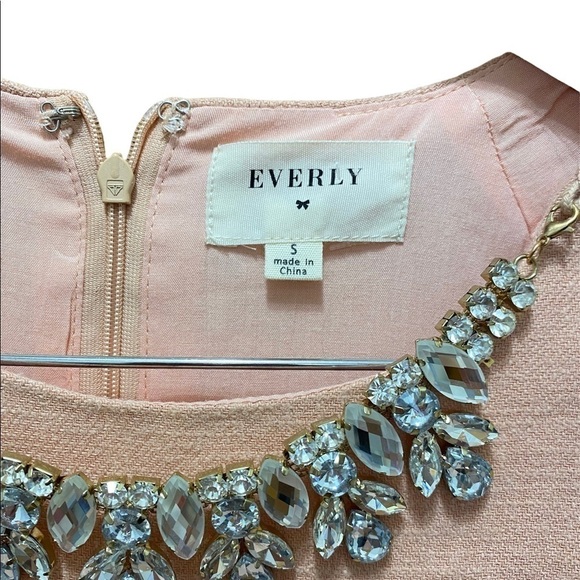 Everly By Anthropologie Blush Pink Embellished Top - Picture 3 of 3
